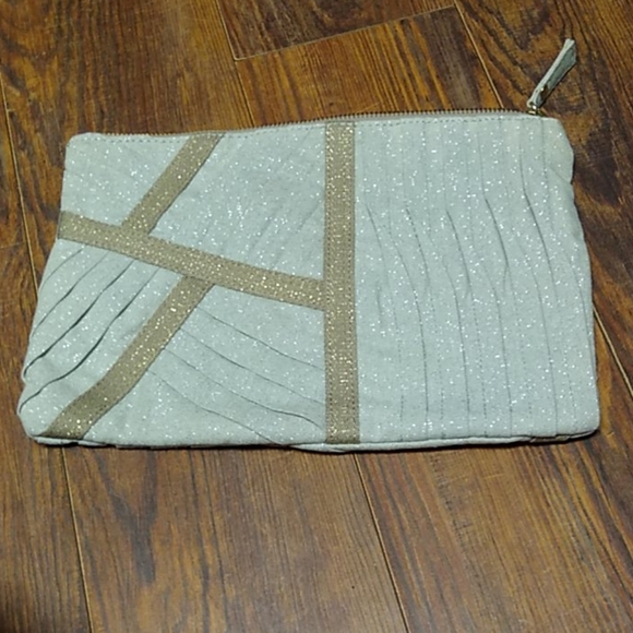 A Miss Albright clutch - Picture 1 of 4